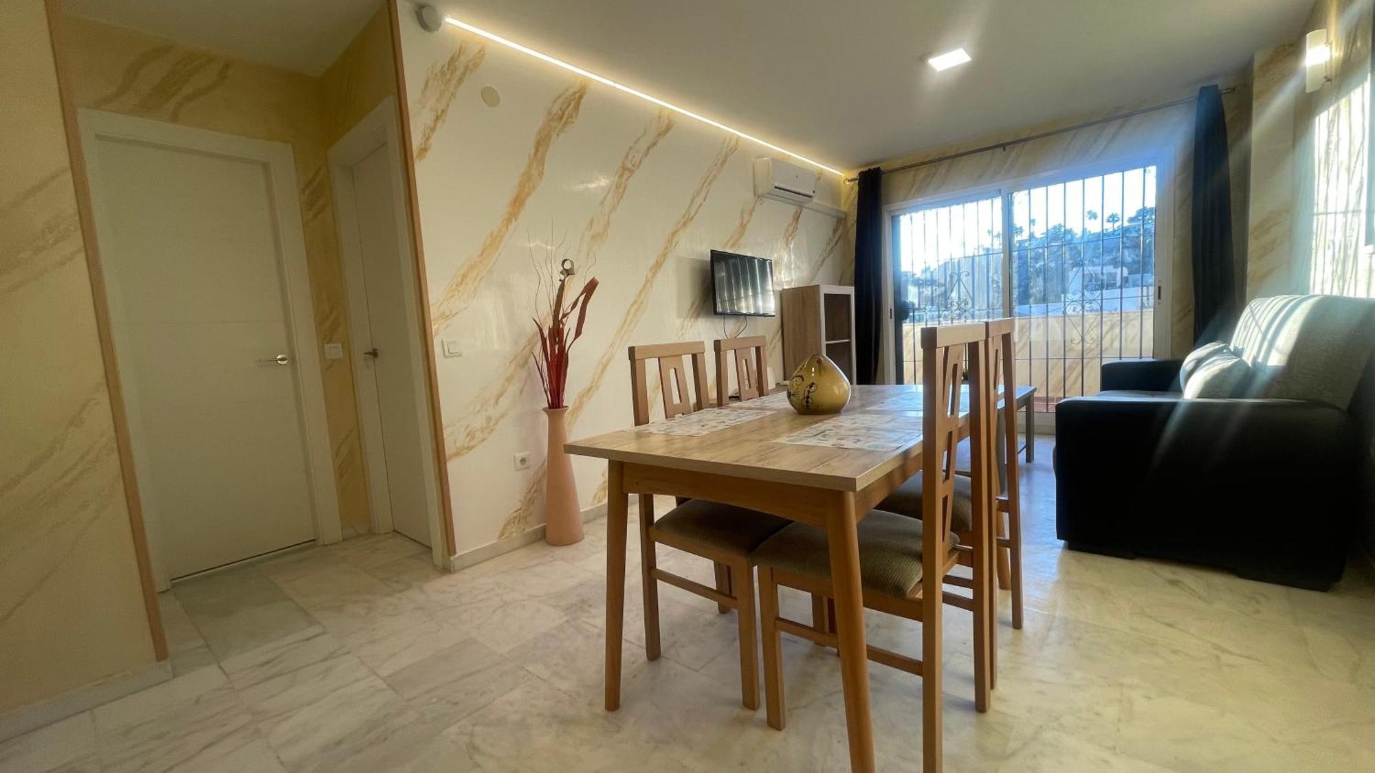 Apartamento Con Vista A La Piscina Apartman Benalmádena Kültér fotó