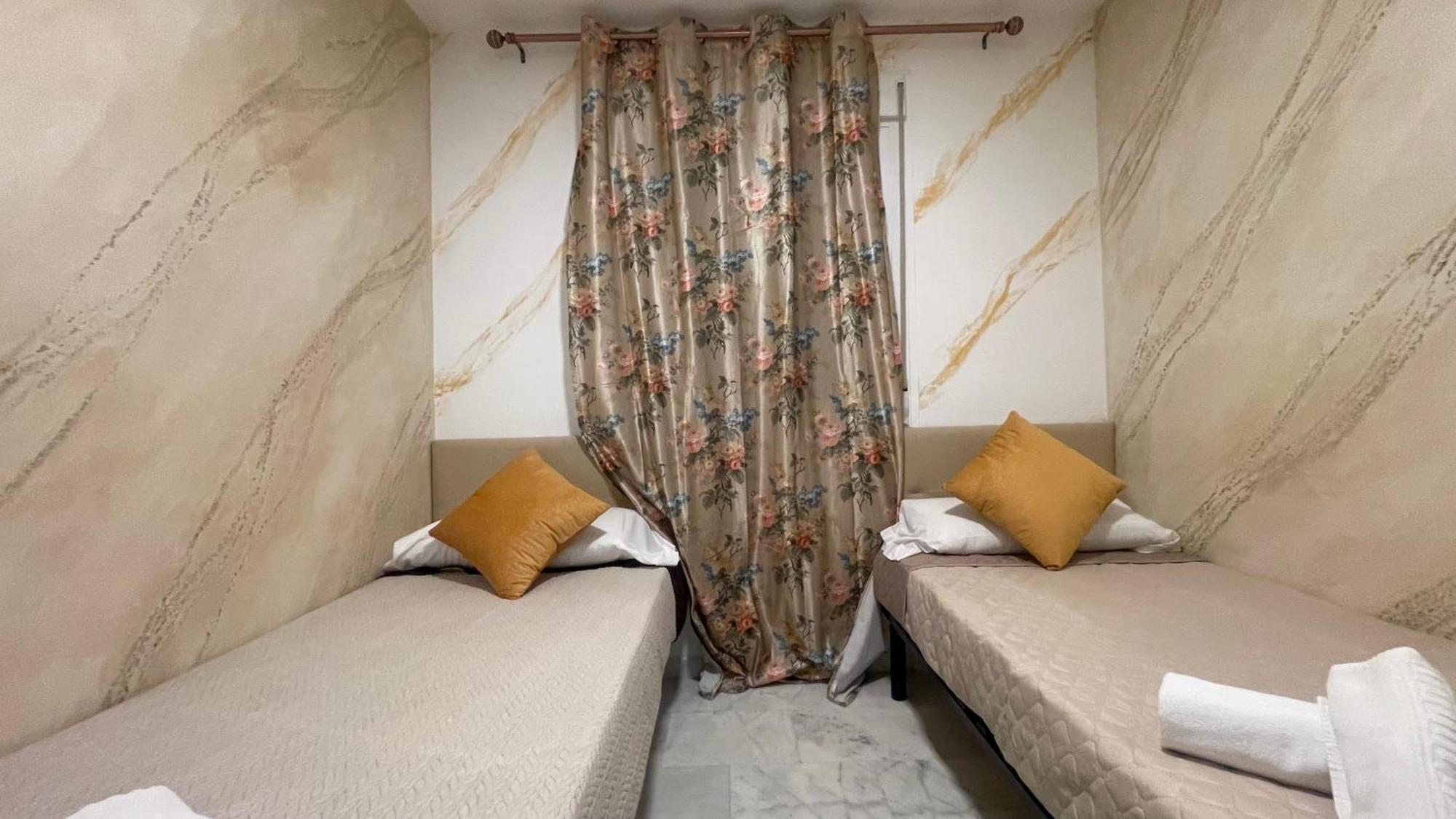 Apartamento Con Vista A La Piscina Apartman Benalmádena Kültér fotó