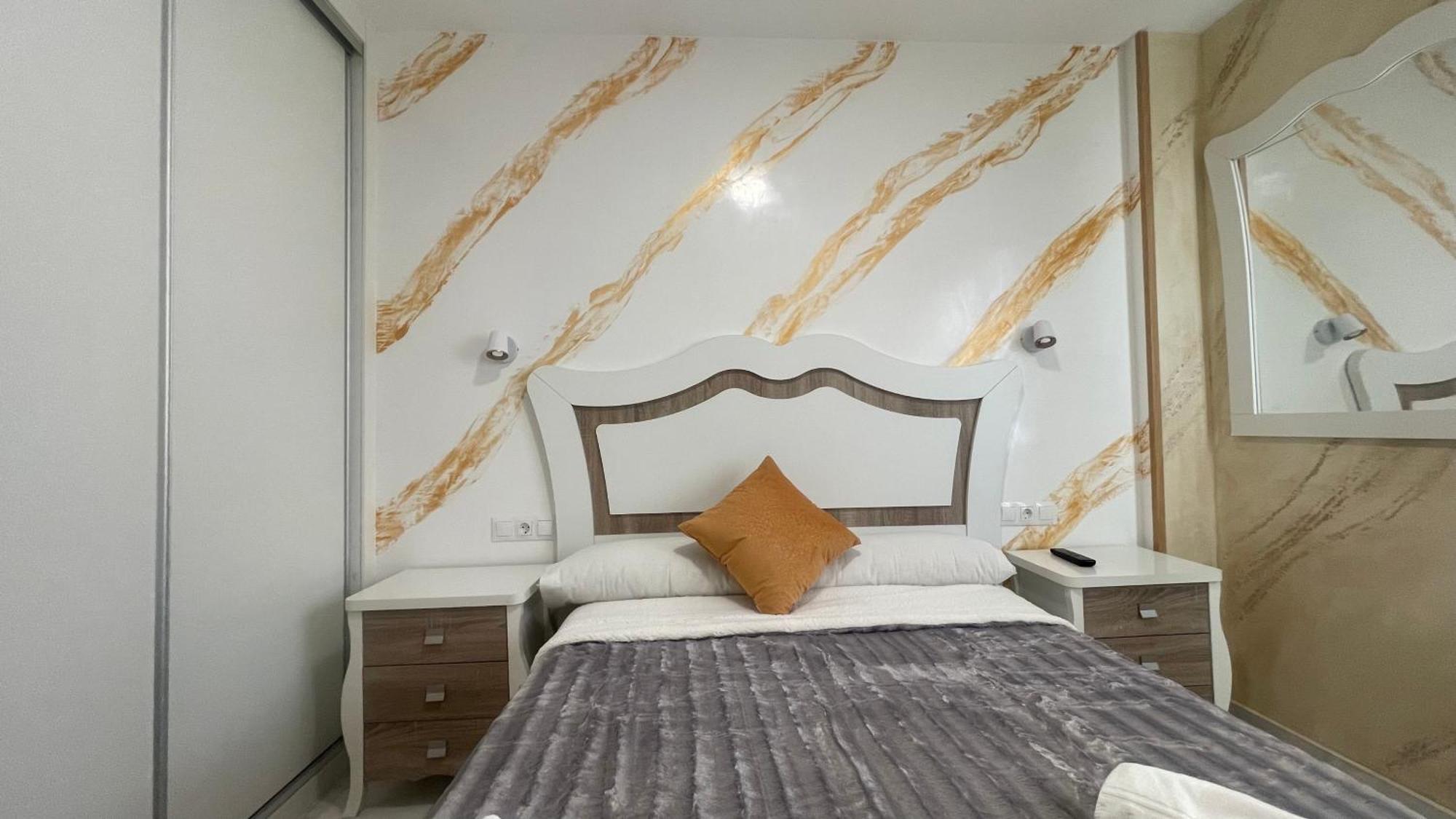 Apartamento Con Vista A La Piscina Apartman Benalmádena Kültér fotó