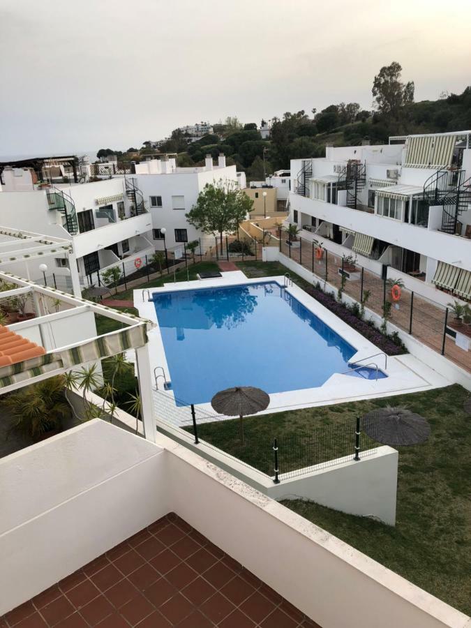 Apartamento Con Vista A La Piscina Apartman Benalmádena Kültér fotó